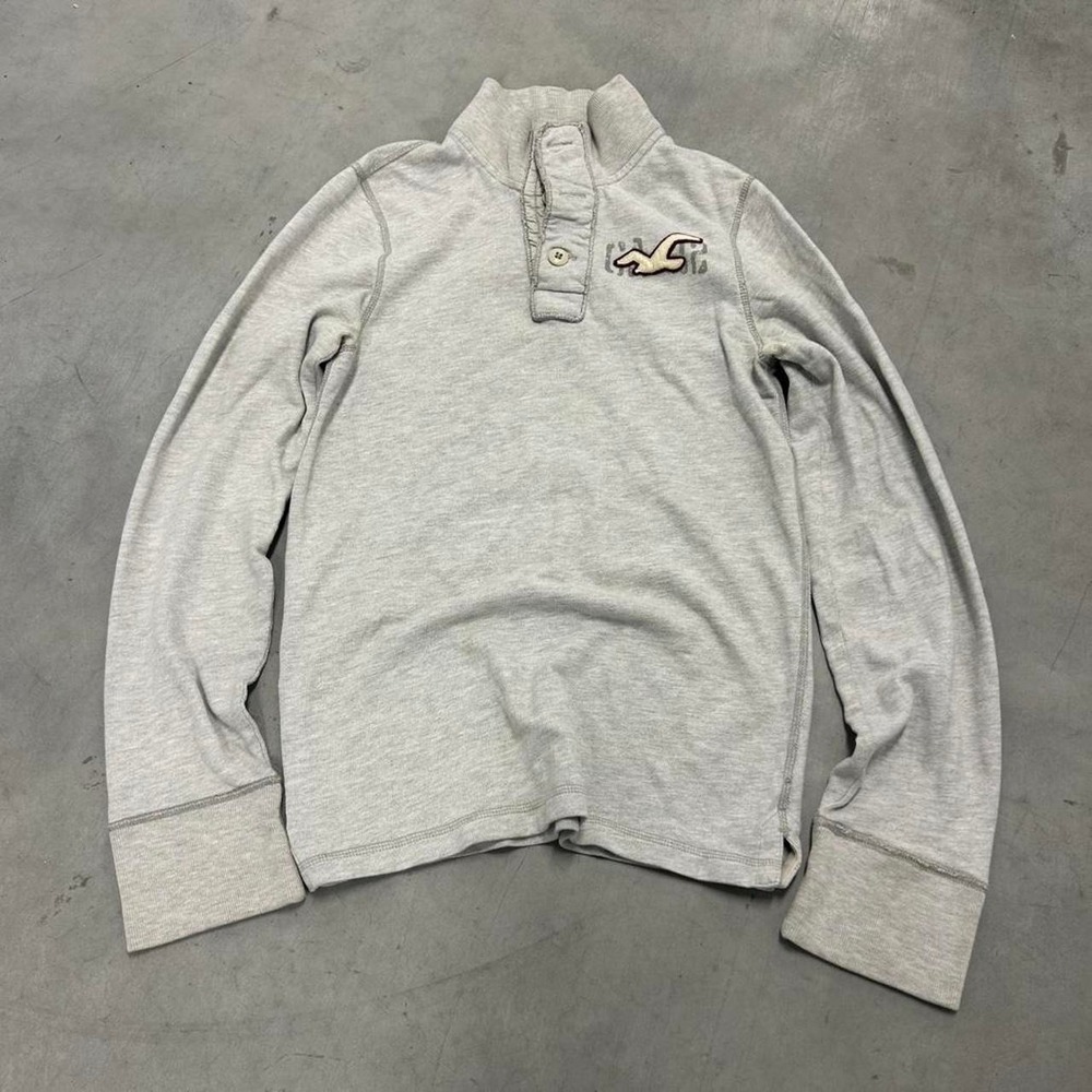 Y2K Hollister Grey Three Button Long Sleeve Shirt